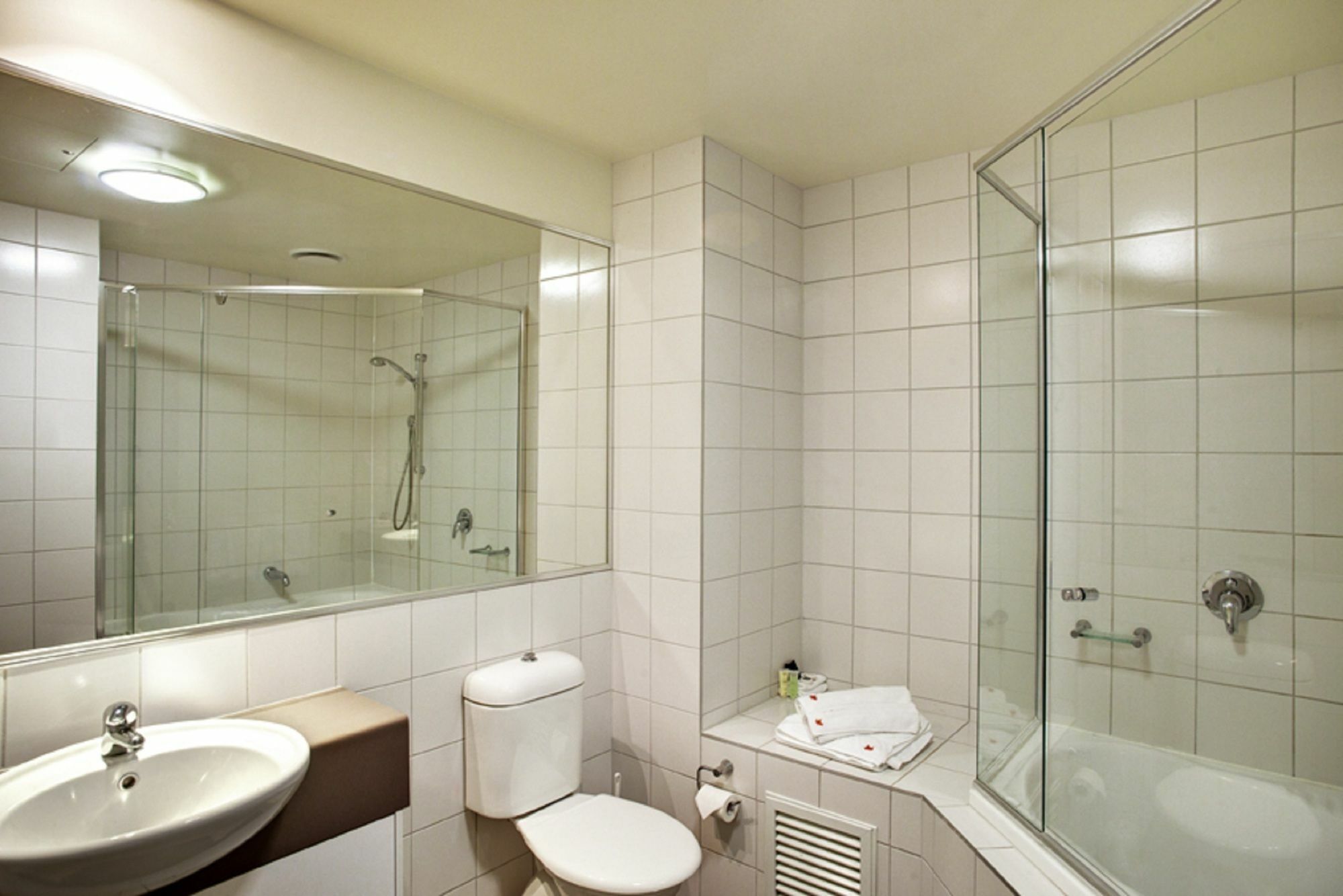 Punthill Burwood Aparthotel Eksteriør bilde